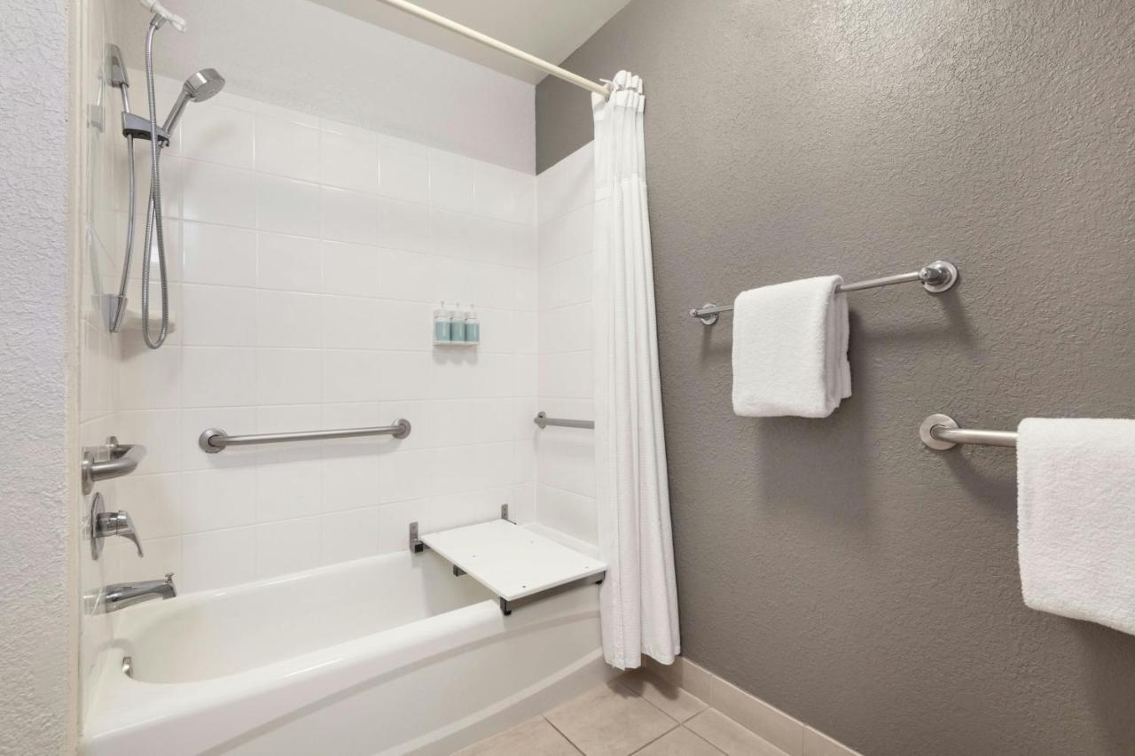  | Courtyard Cincinnati Blue Ash