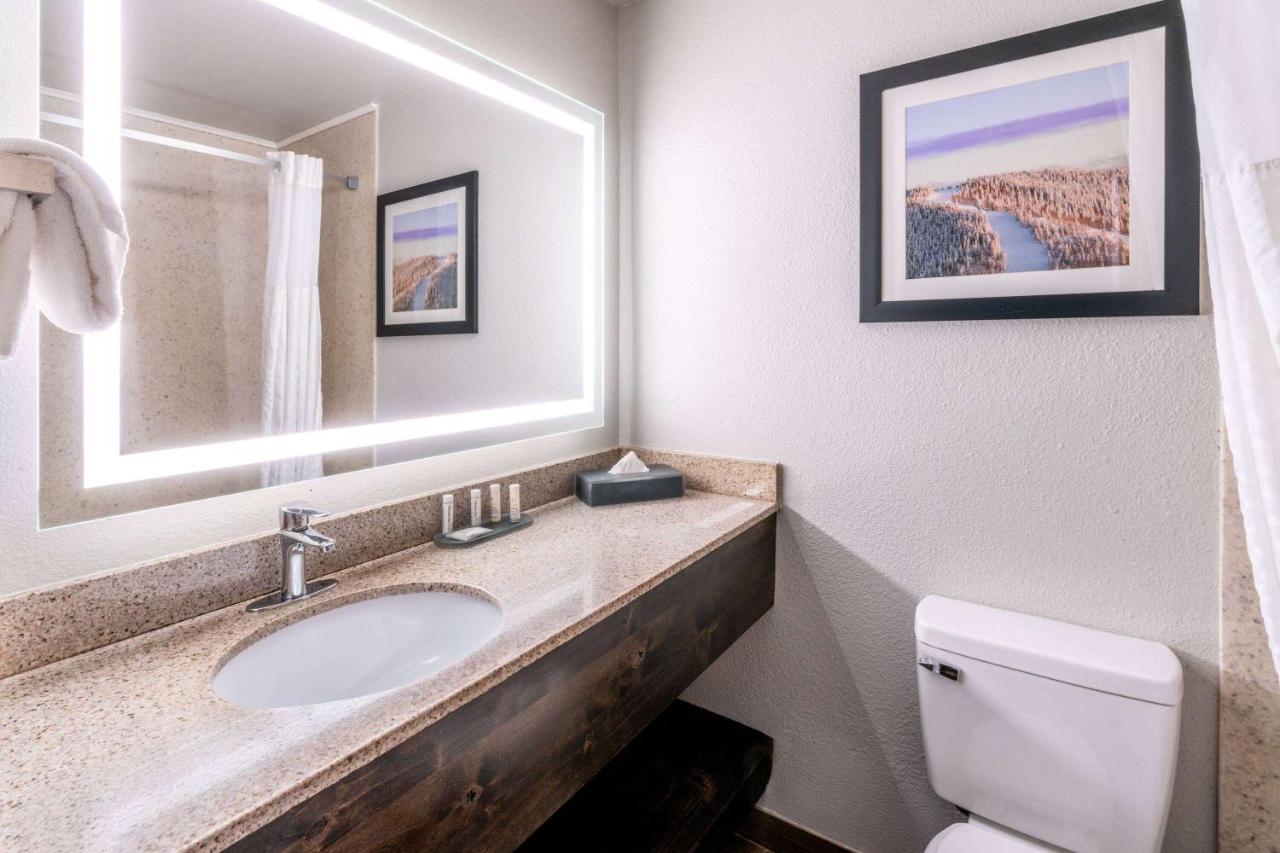 3 Queen Beds, Sofa Bed, Non-Smoking at La Quinta Inn by Wyndham Steamboat Springs
