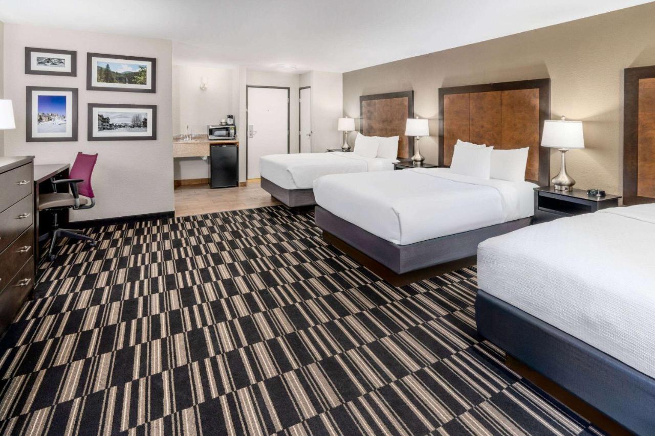 3 Queen Beds, Sofa Bed, Non-Smoking at La Quinta Inn by Wyndham Steamboat Springs