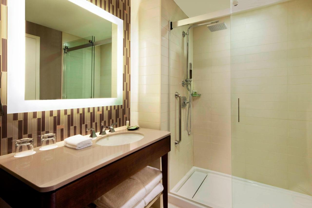 Ocean Front, Guest room, 1 King, Balcony at The Westin Jekyll Island Beach Resort