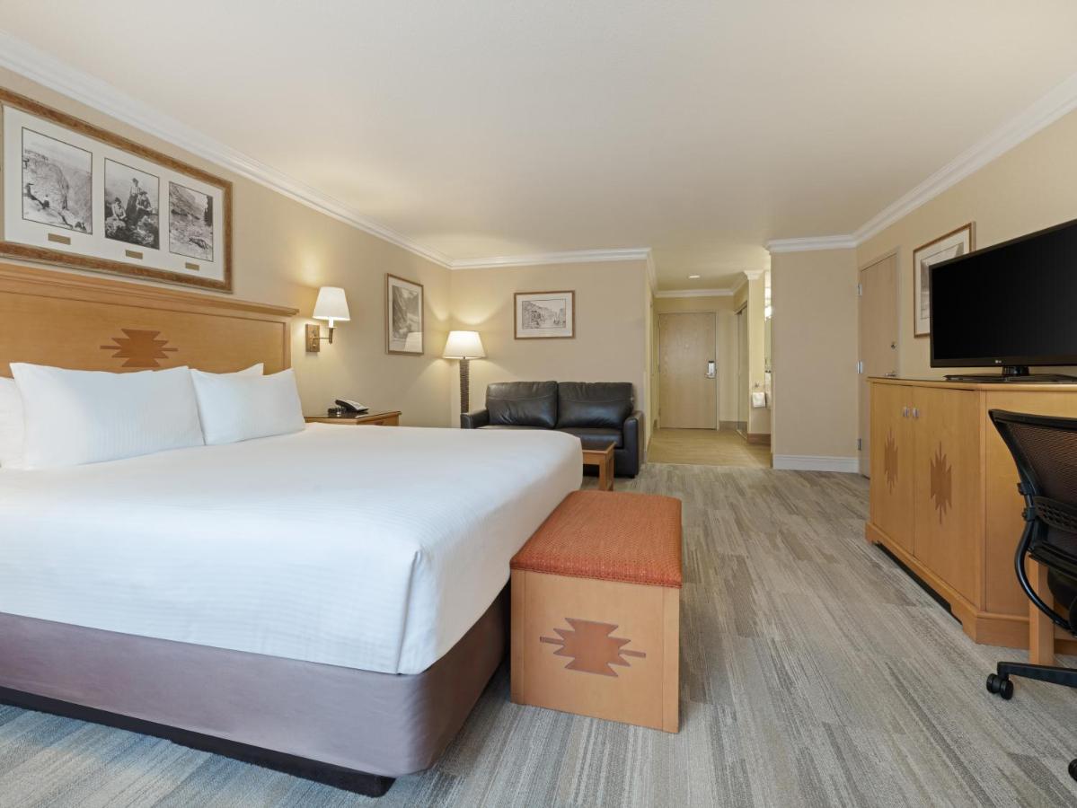 | Best Western Premier Grand Canyon Squire Inn