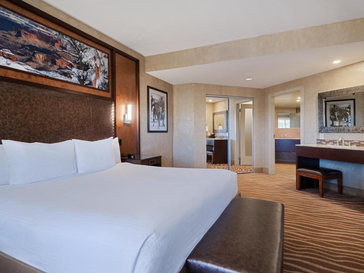 | Best Western Premier Grand Canyon Squire Inn