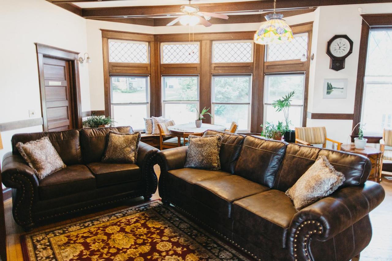  | Friendly City Inn B&B