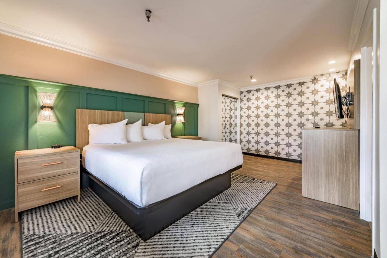 | Best Western Premier Grand Canyon Squire Inn