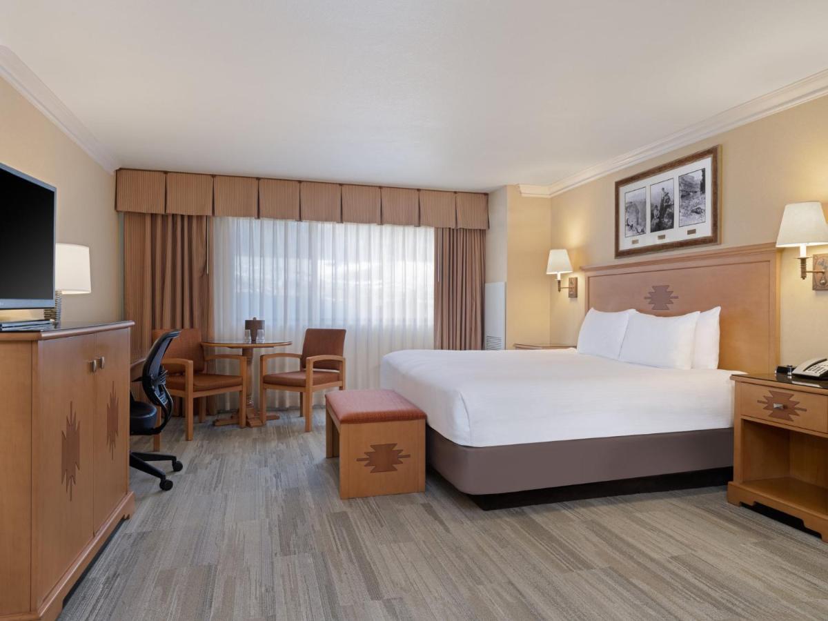 | Best Western Premier Grand Canyon Squire Inn