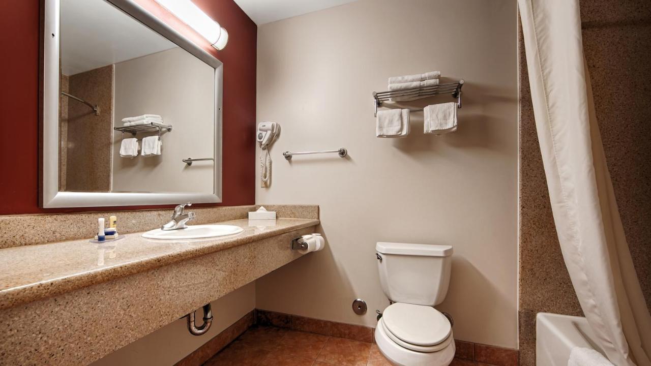  | Best Western Burbank Airport Inn