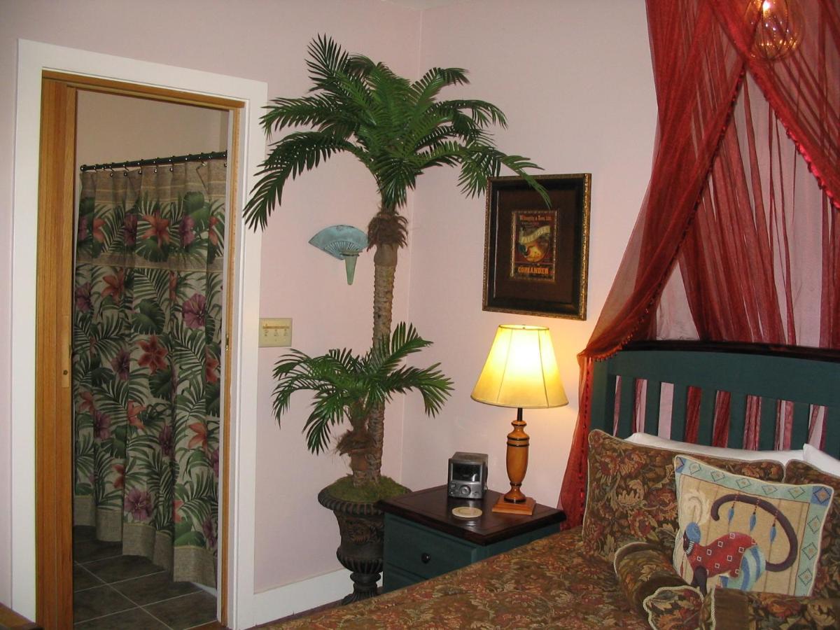  | Arden Forest Inn