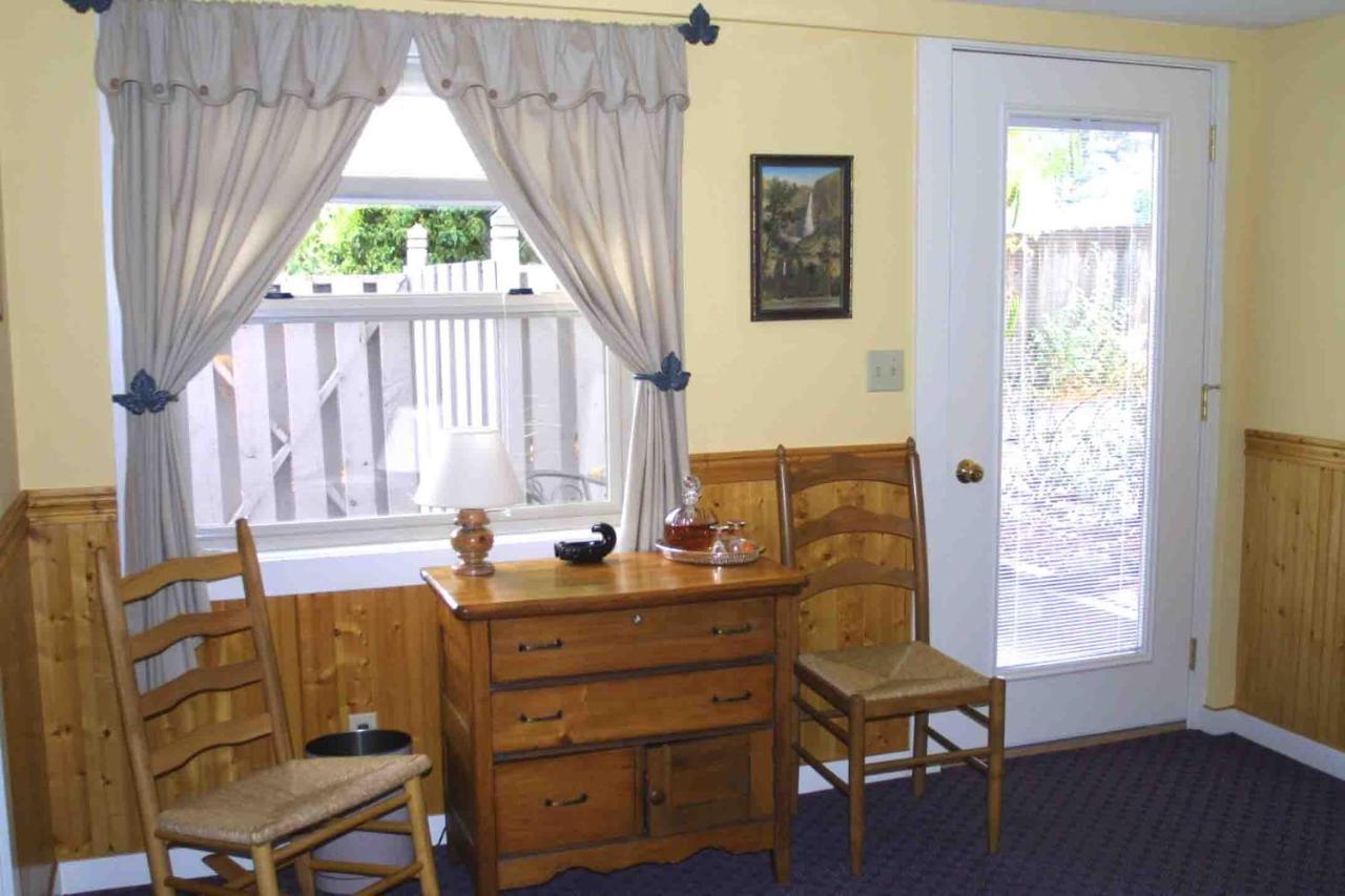  | Arden Forest Inn