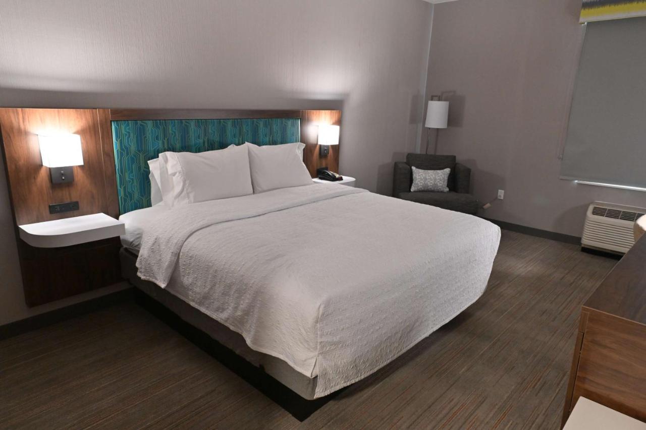 King Room - Non-Smoking at Hampton Inn Milpitas