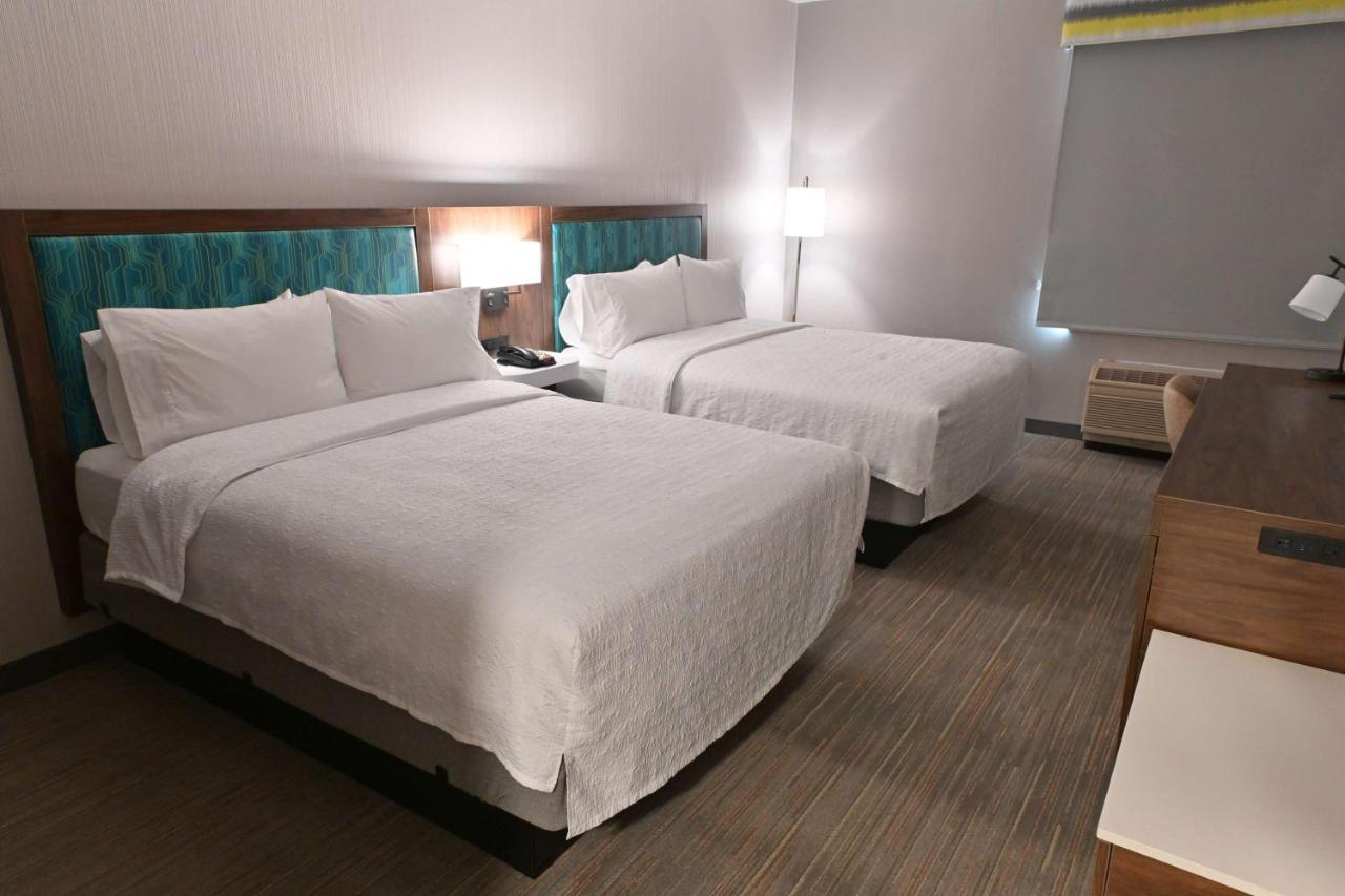 Queen Room with Two Queen Beds - Non-Smoking at Hampton Inn Milpitas