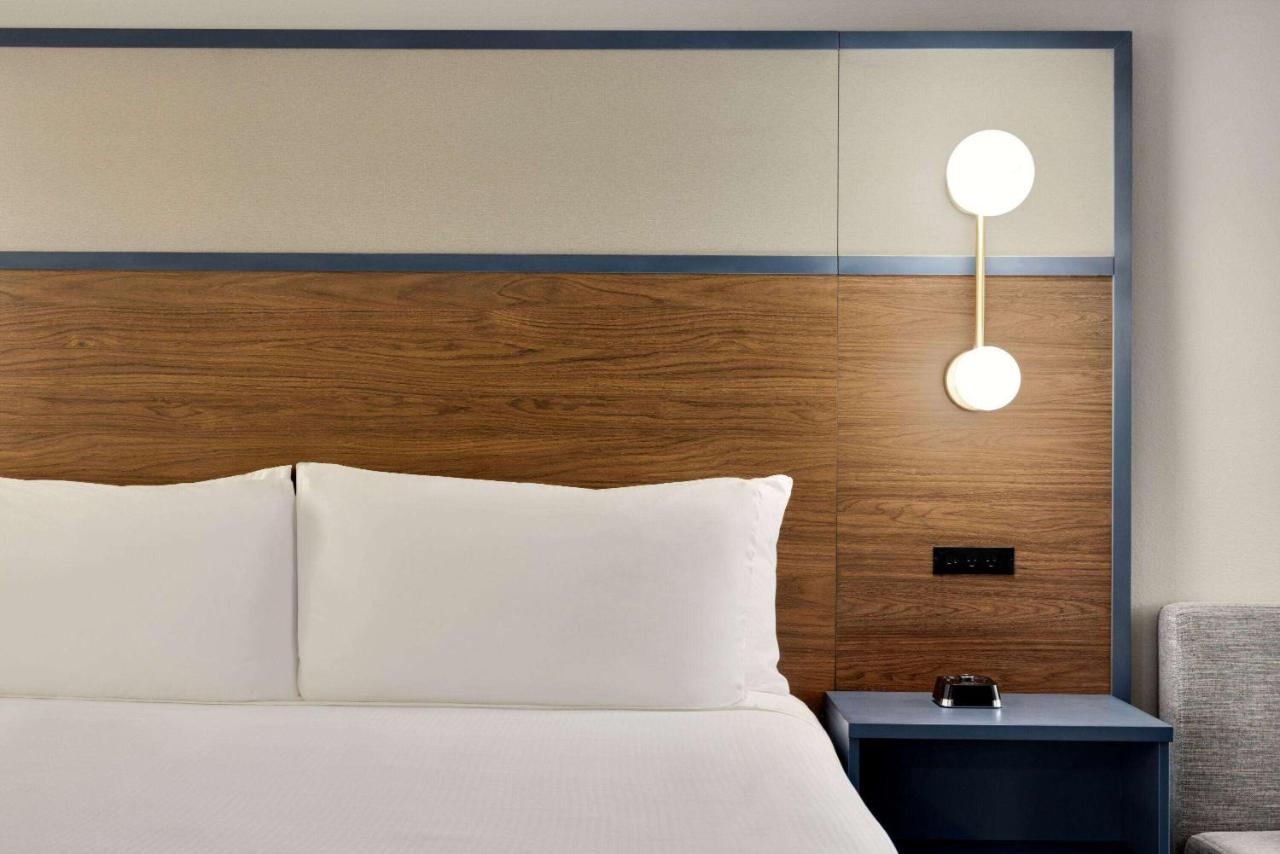 King Room - Non-Smoking at Americinn by Wyndham Lincoln South