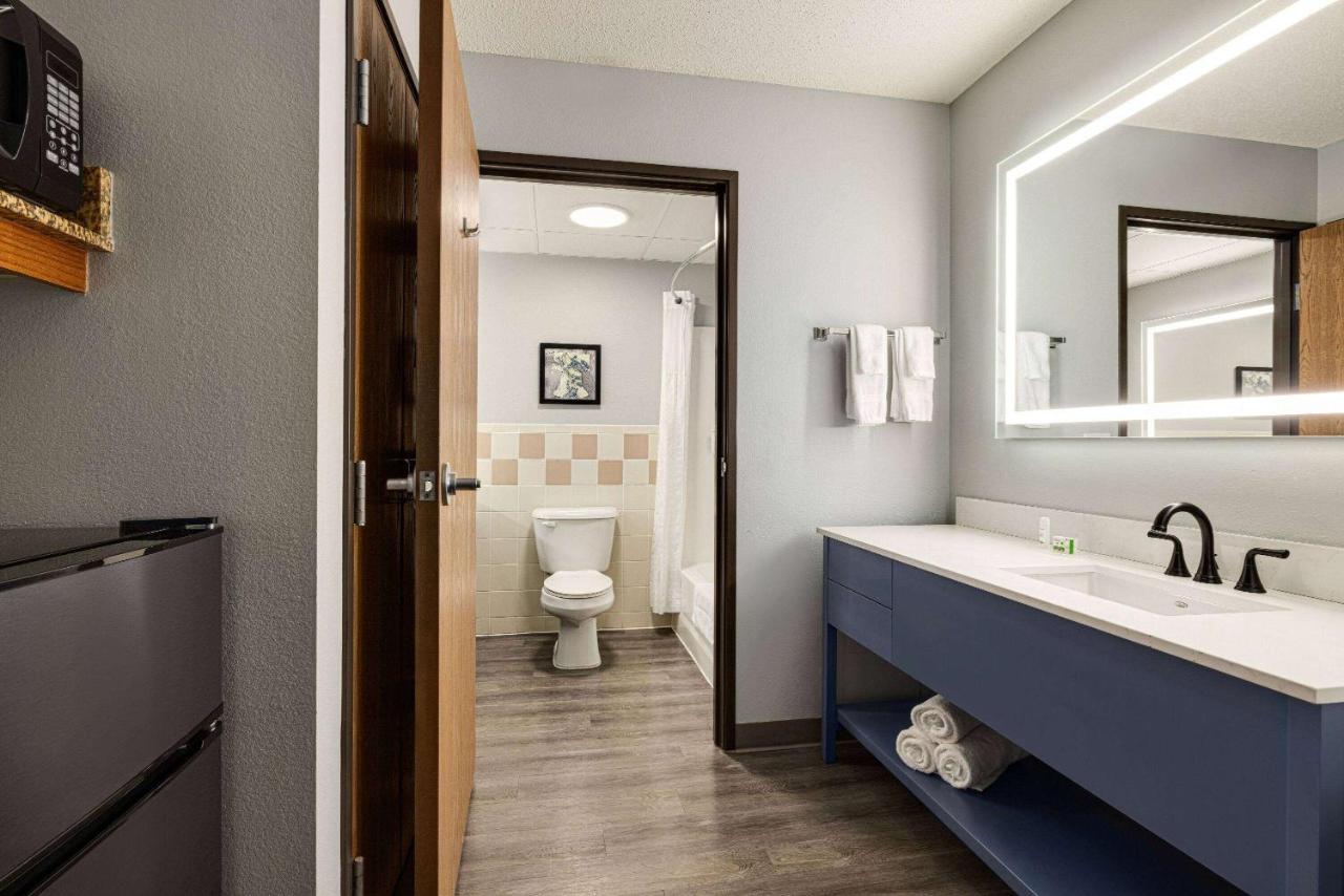 Deluxe King Studio Suite - Non-Smoking at Americinn by Wyndham Lincoln South