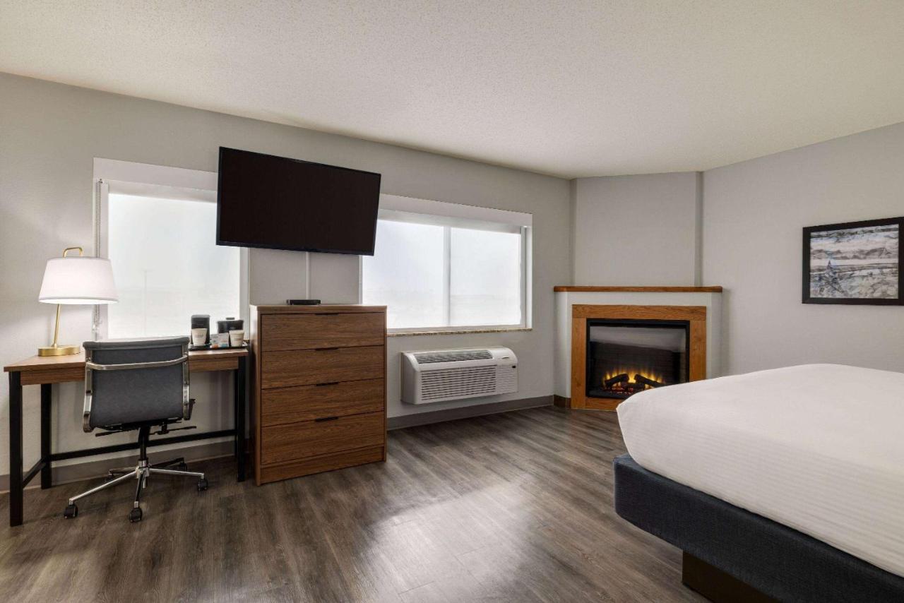Deluxe King Studio Suite - Non-Smoking at Americinn by Wyndham Lincoln South