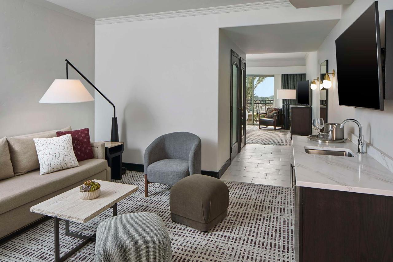  | La Bellasera Hotel & Suites