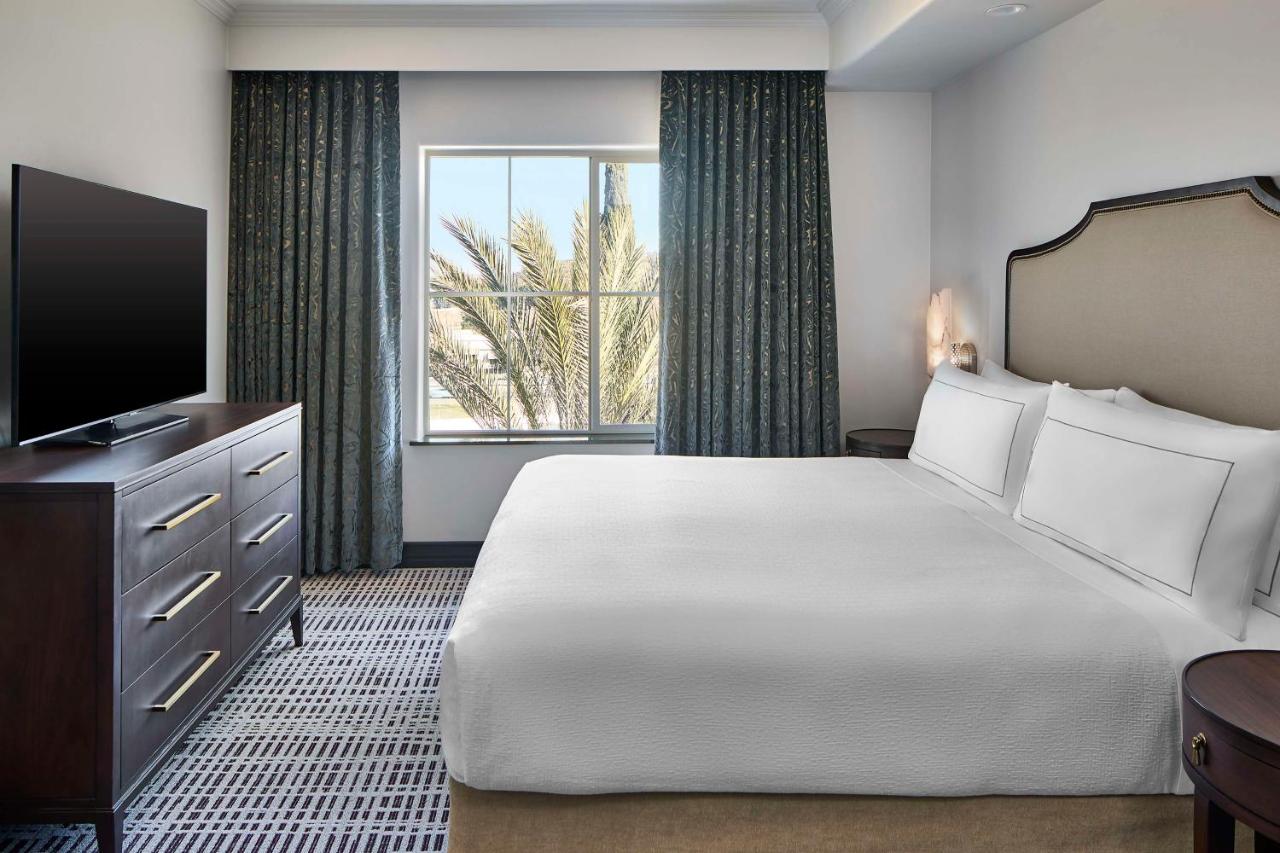 | La Bellasera Hotel & Suites