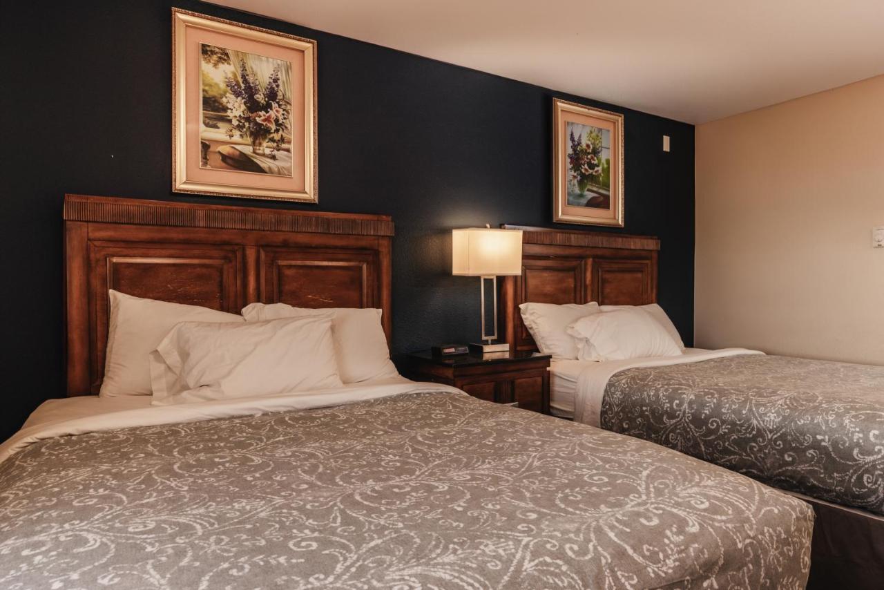 | Aladdin Motor Inn