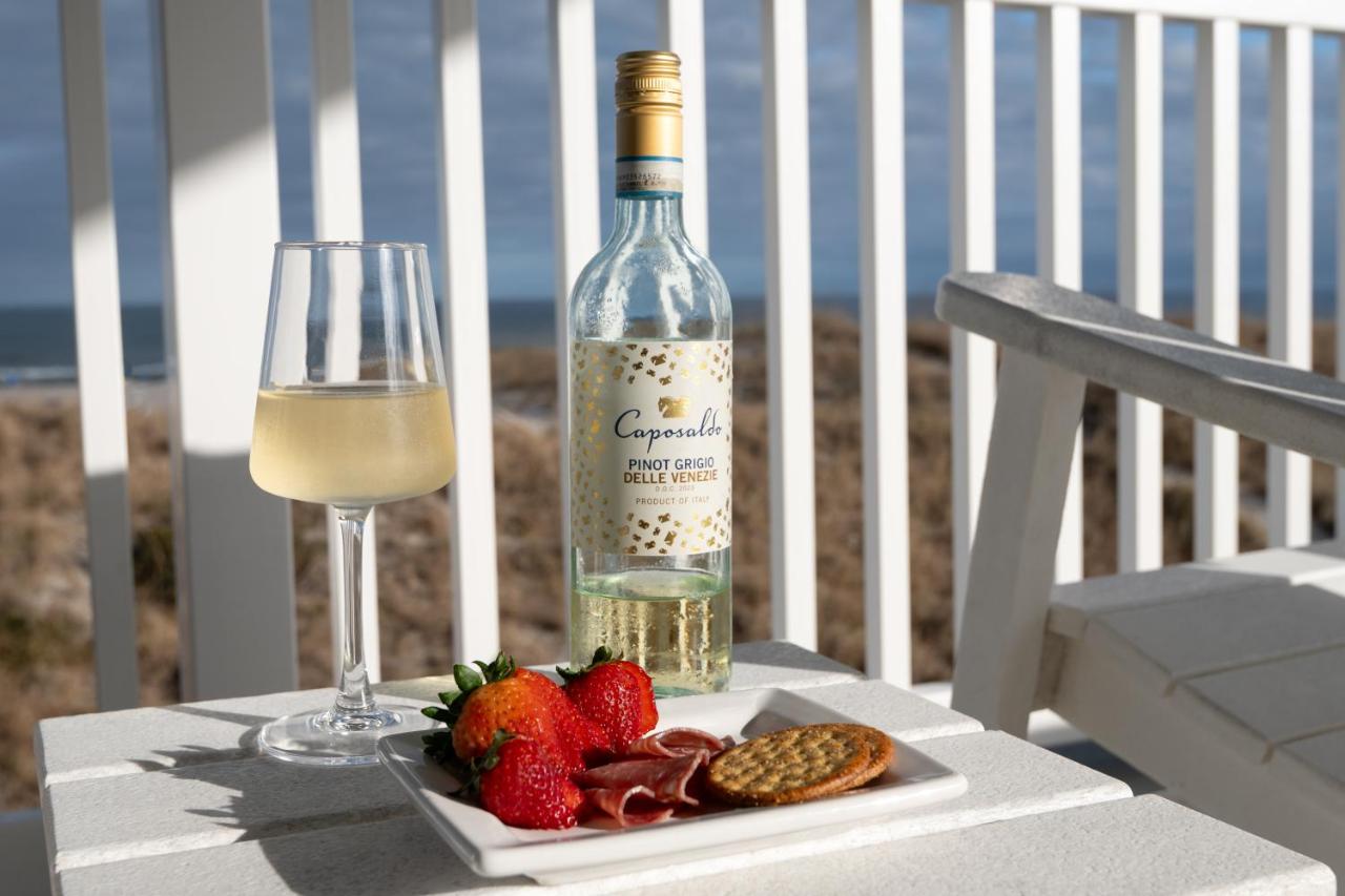 | Elizabeth Pointe Lodge