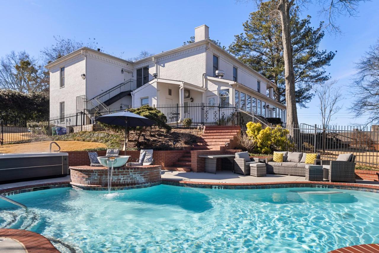  | Stone Mountain Manor