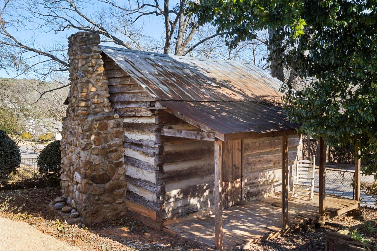  | Stone Mountain Manor