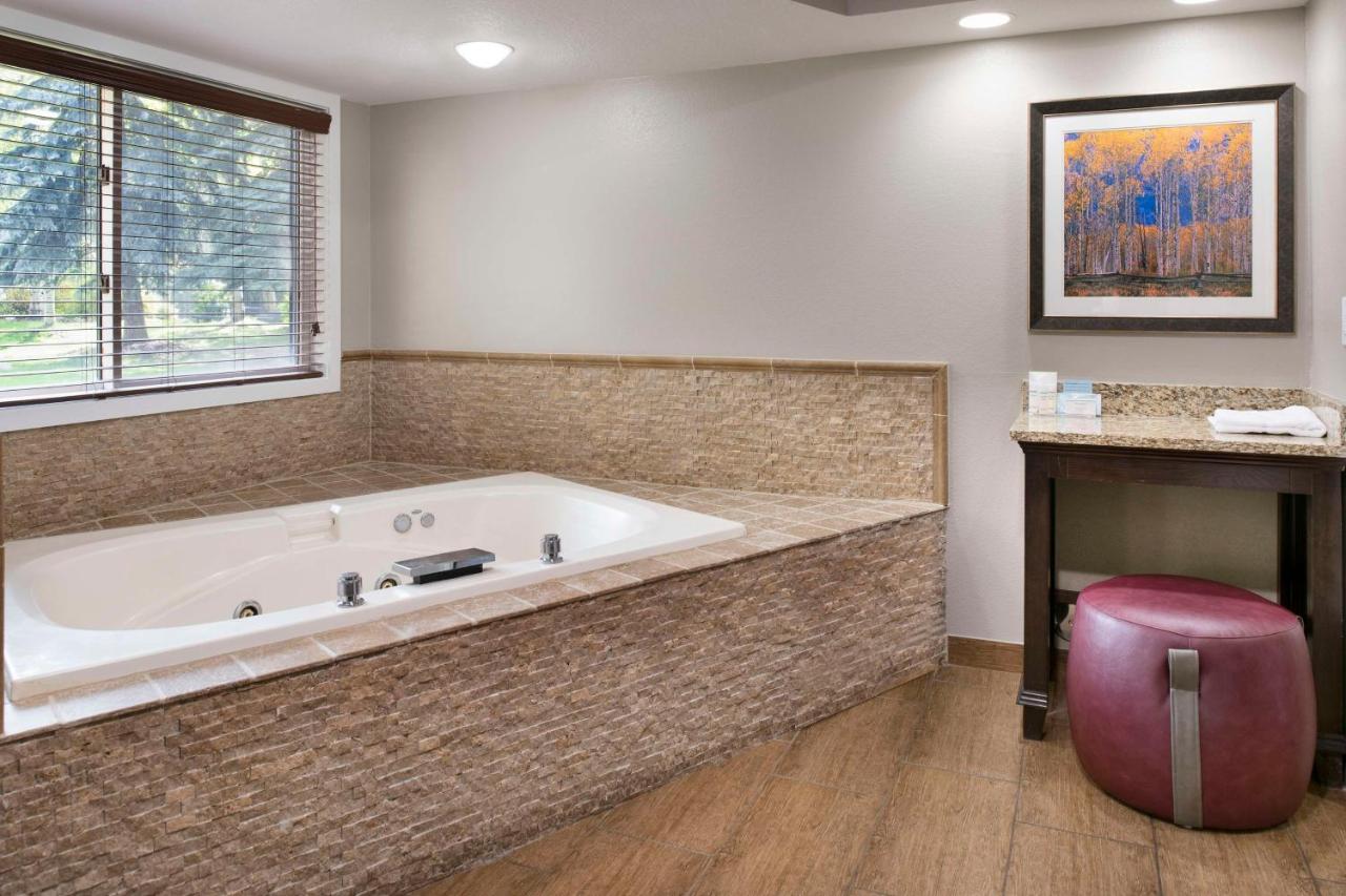 King Suite with Soaking Tub at Hampton Inn Jackson Hole