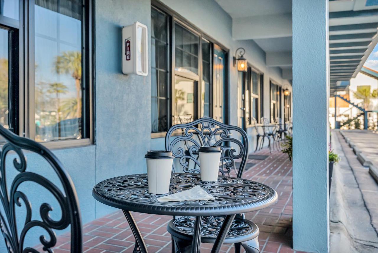  | Beachside Inn