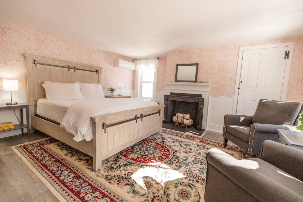 | Blue Bear inn