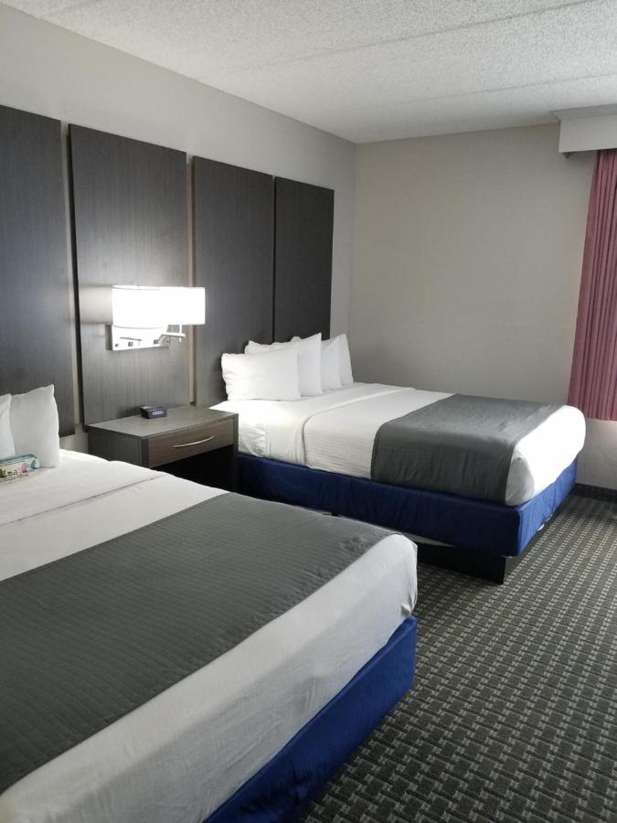 Queen Room with Two Queen Beds - Ground Floor at Best Western Ocala Park Centre