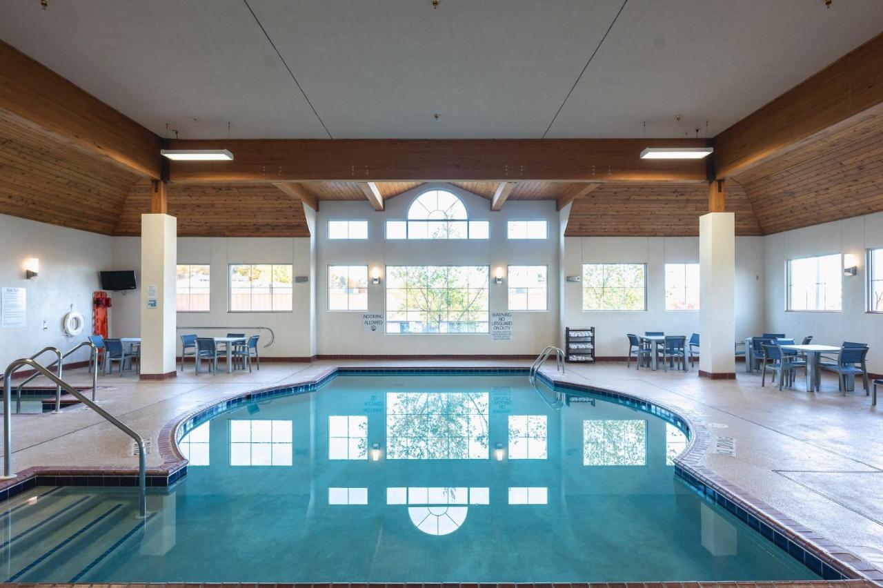 | Holiday Inn Express Houghton-Keweenaw, an IHG Hotel