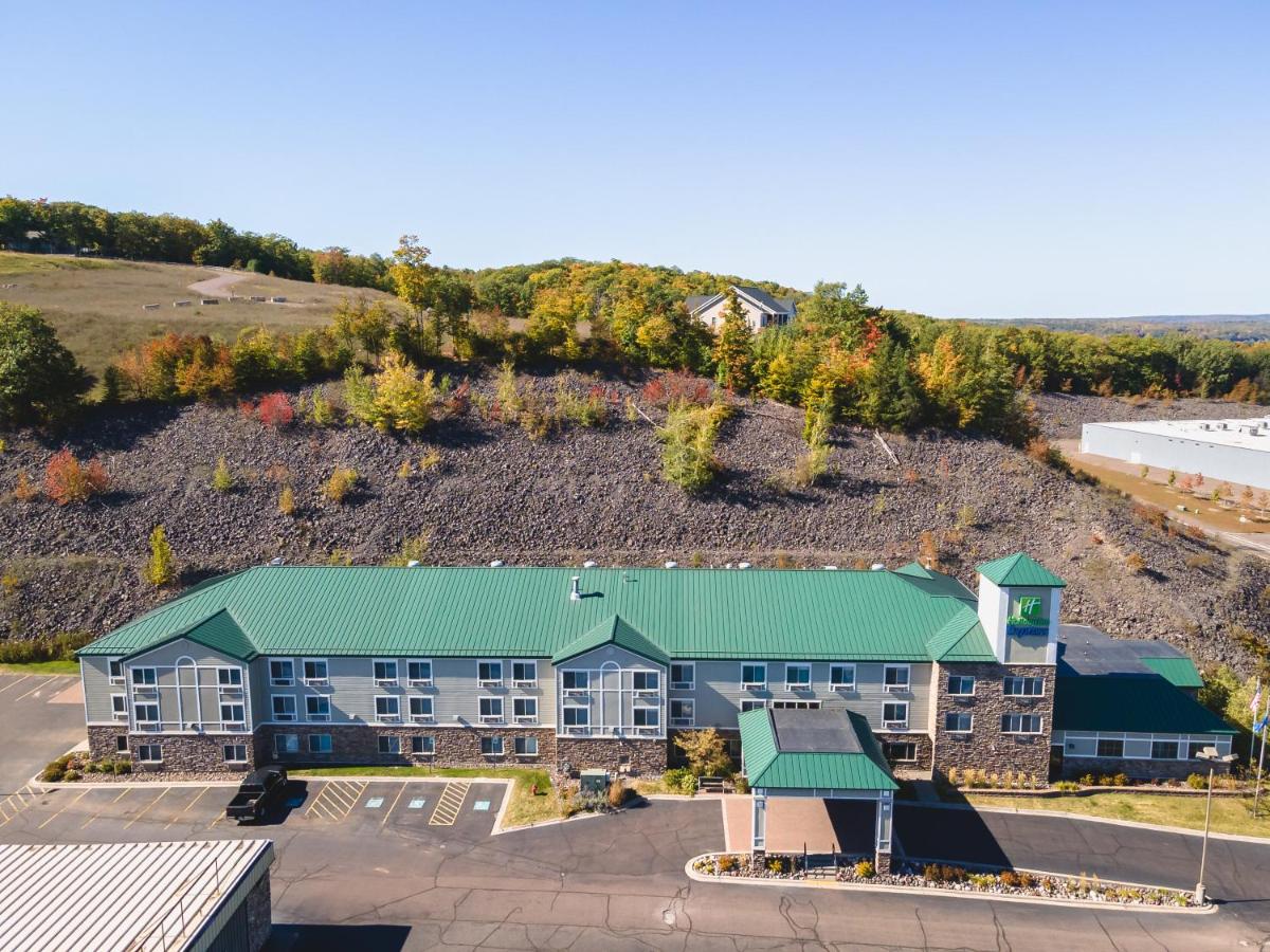 | Holiday Inn Express Houghton-Keweenaw, an IHG Hotel