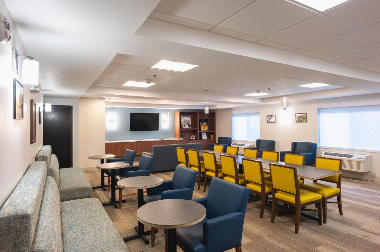 | Holiday Inn Express Houghton-Keweenaw, an IHG Hotel