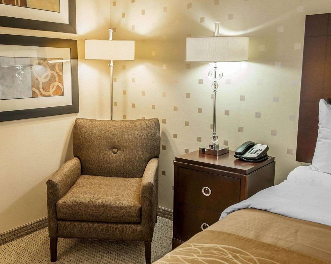 King Room - Non-Smoking at Comfort Inn Bloomington near University