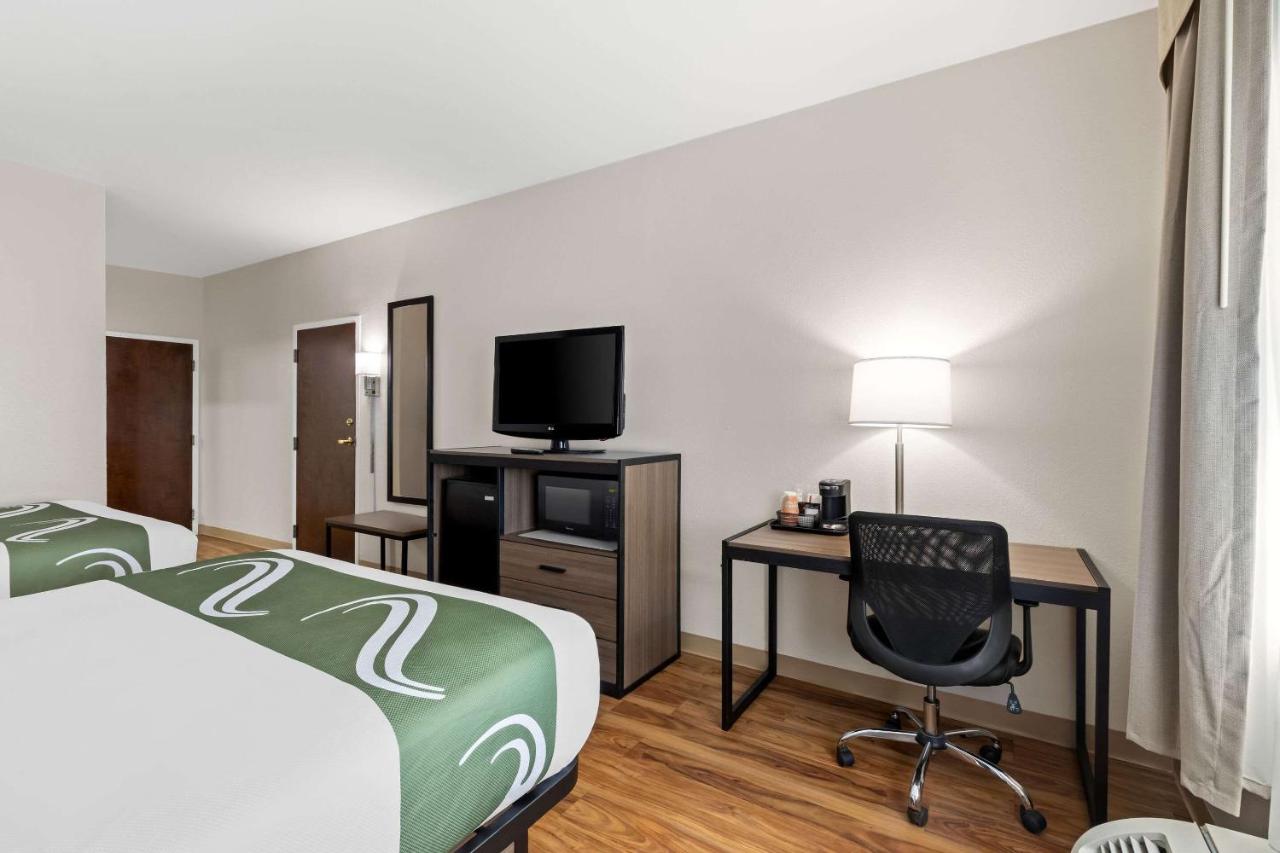 | Quality Inn Fayetteville Near Historic Downtown Square