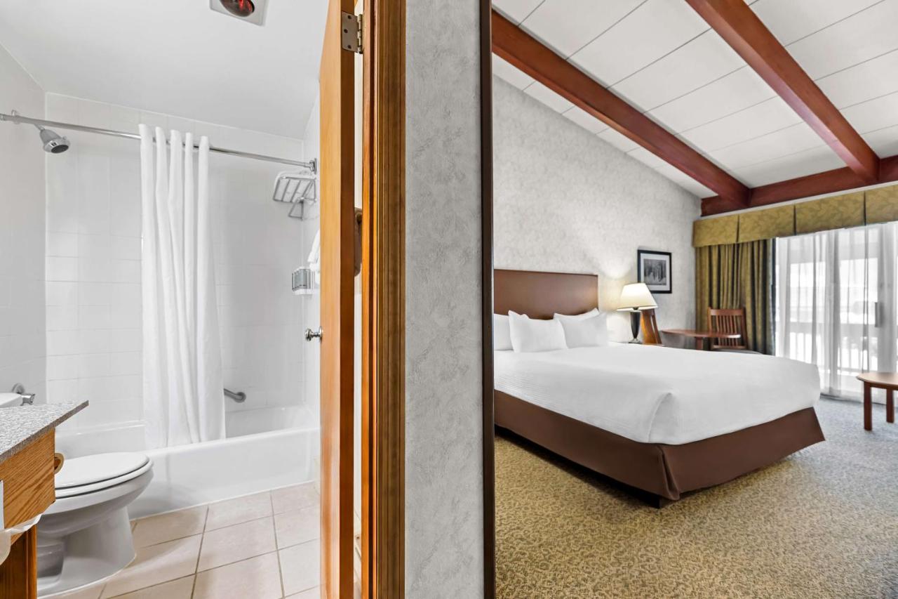 King Room - Second Floor at Best Western Adirondack Inn