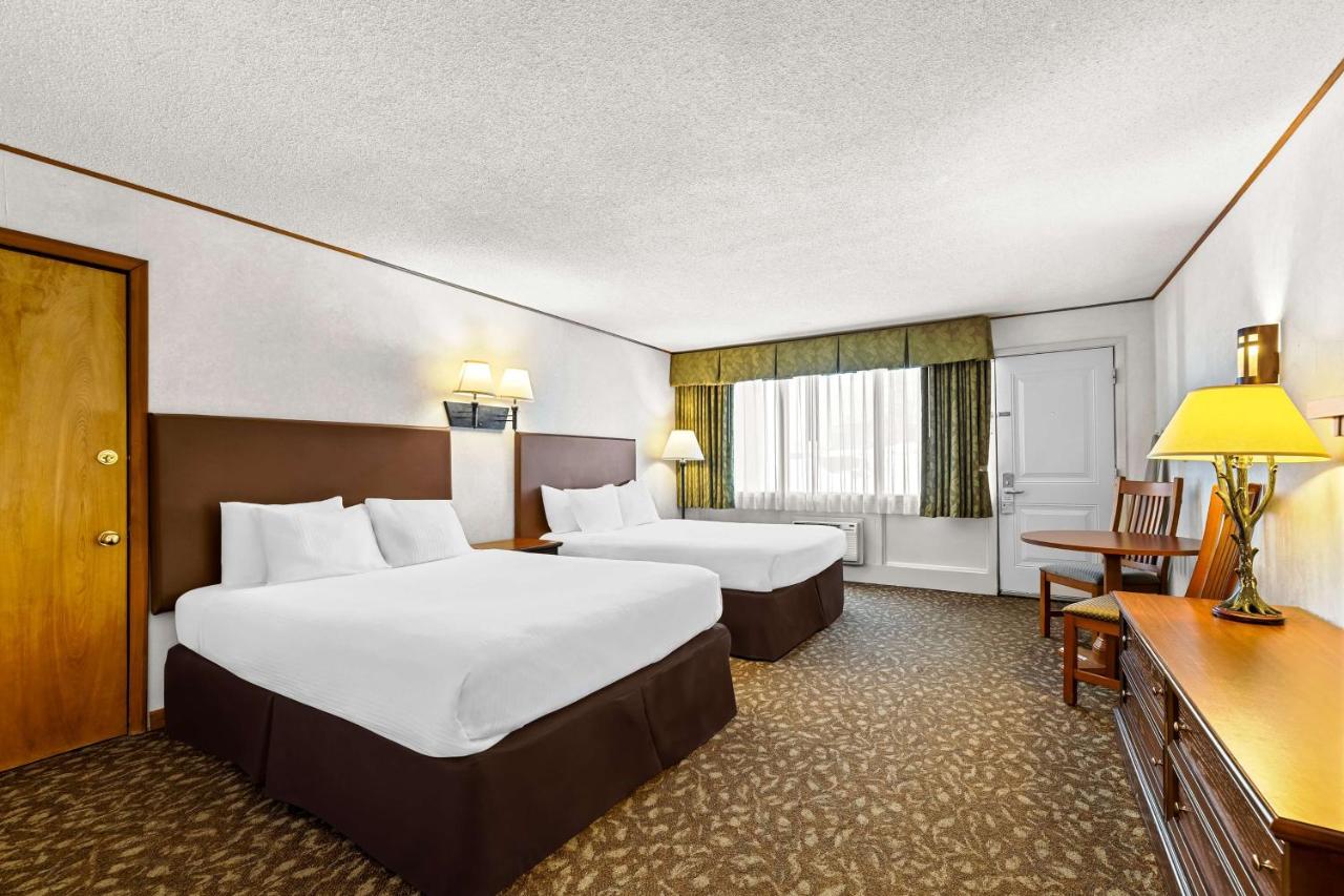 Queen Room with Two Queen Beds - Disability Access at Best Western Adirondack Inn