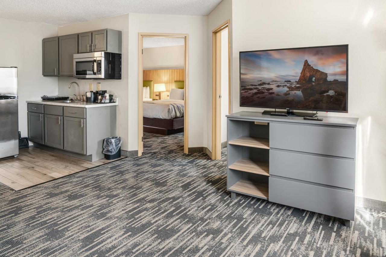 Extended Stay Two-Bedroom Suite with One King and Two Queen Beds - Kitchenette/Non-Smoking at Country Inn & Suites by Radisson, Brookings, SD