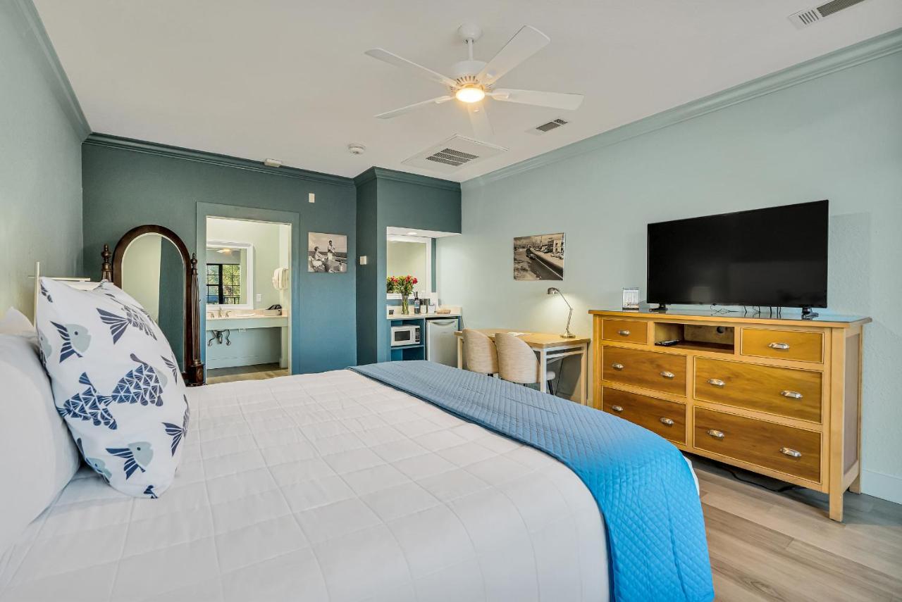  | Beachside Inn