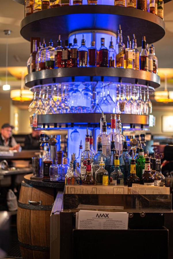  | Mirabeau Park Hotel