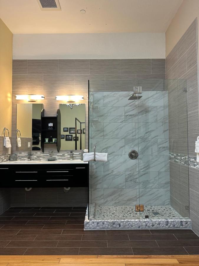 | Rio Vista Inn & Suites Santa Cruz