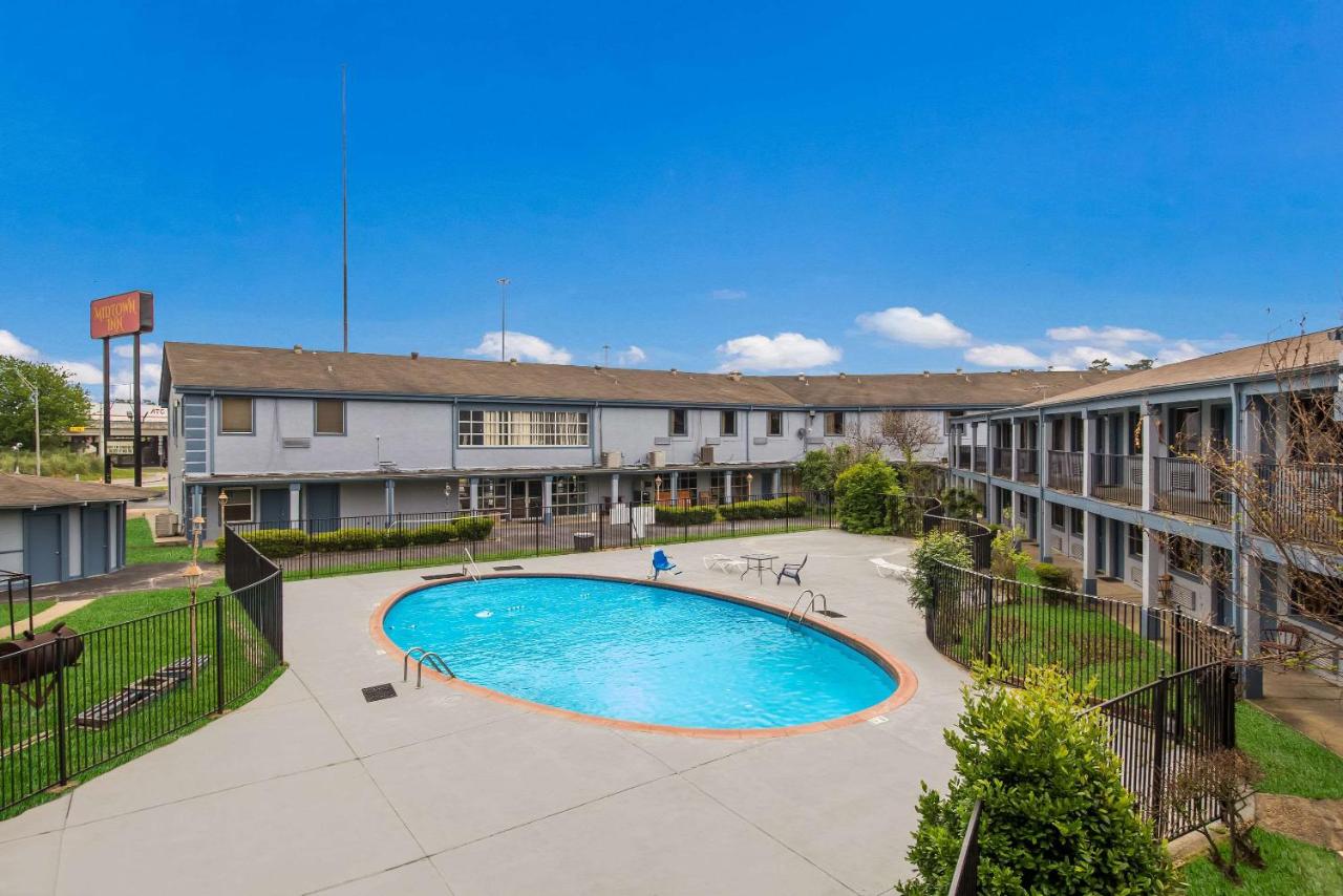 | Midtown Inn