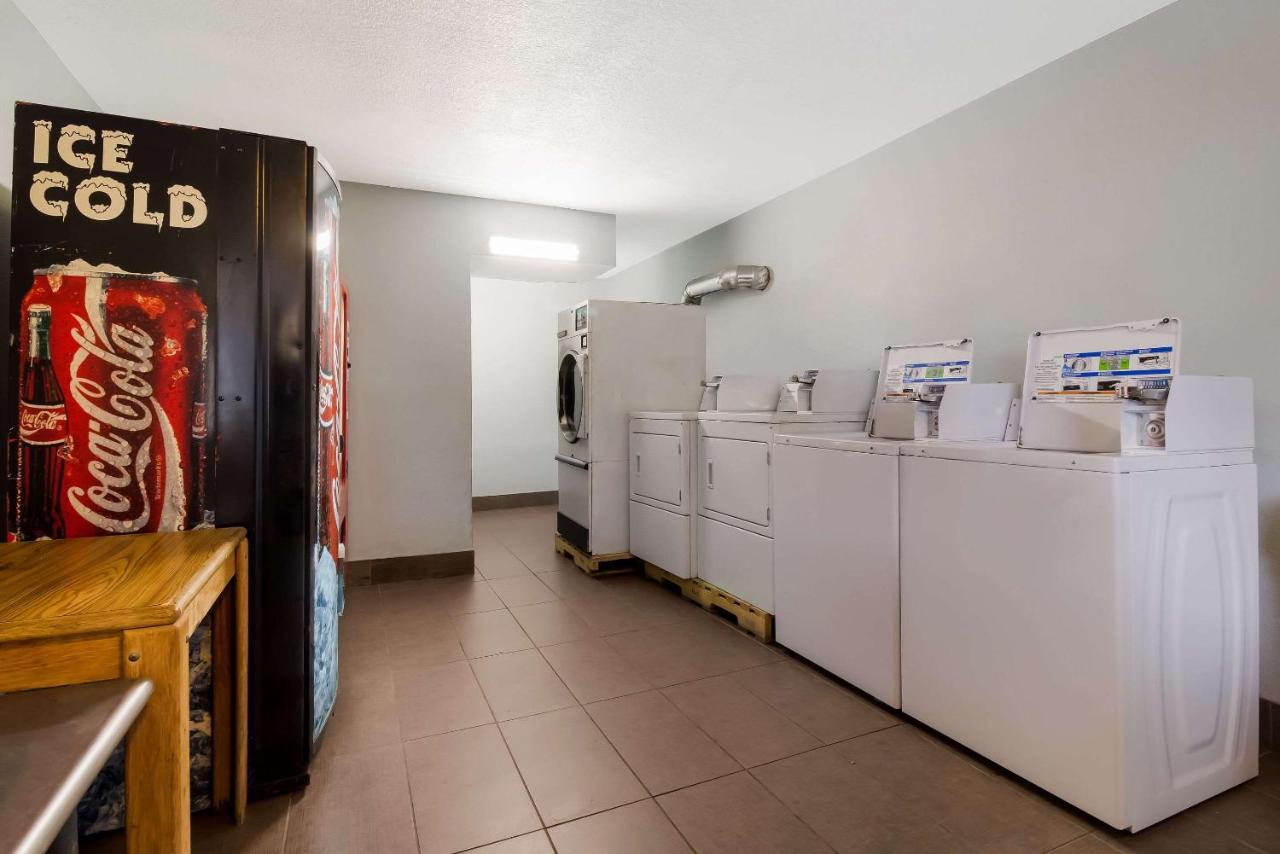 | Midtown Inn