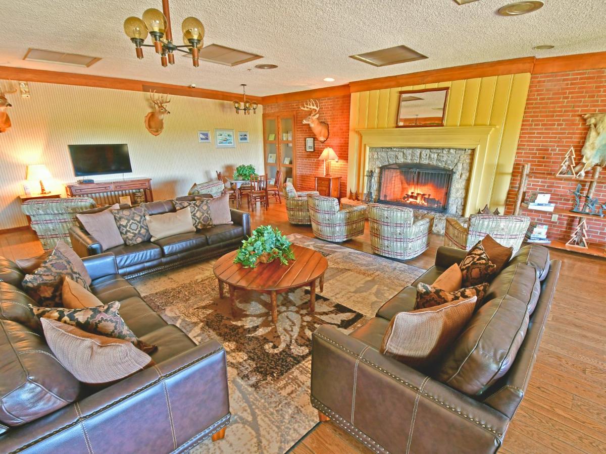 | Clifty Inn