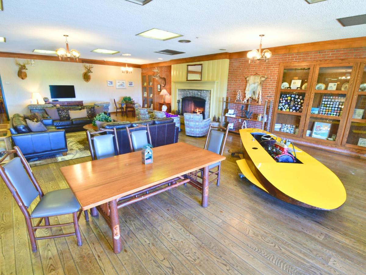 | Clifty Inn