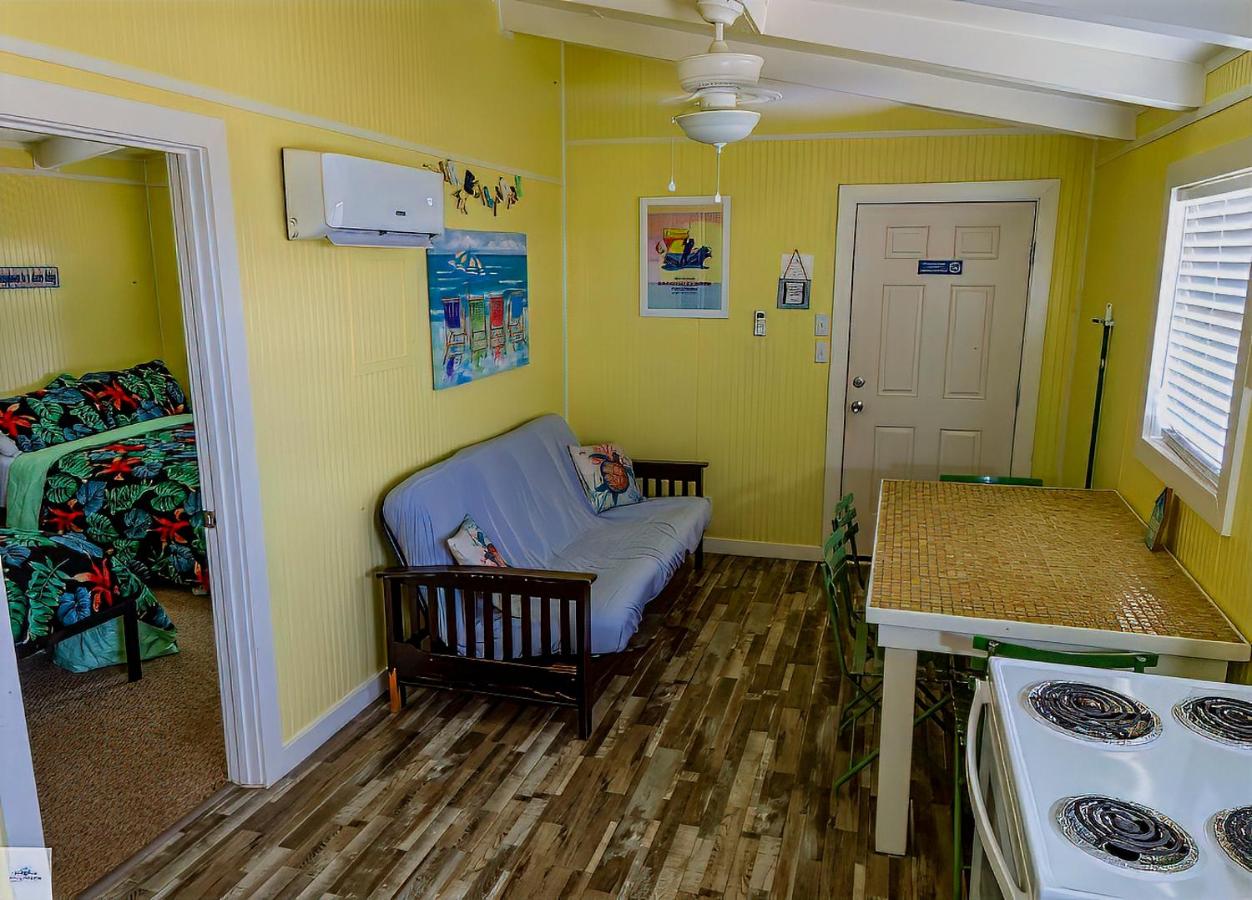 | Blue Dolphin Inn and Cottages