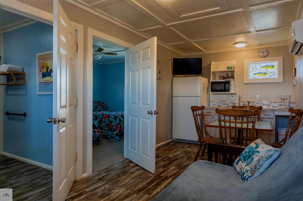  | Blue Dolphin Inn and Cottages