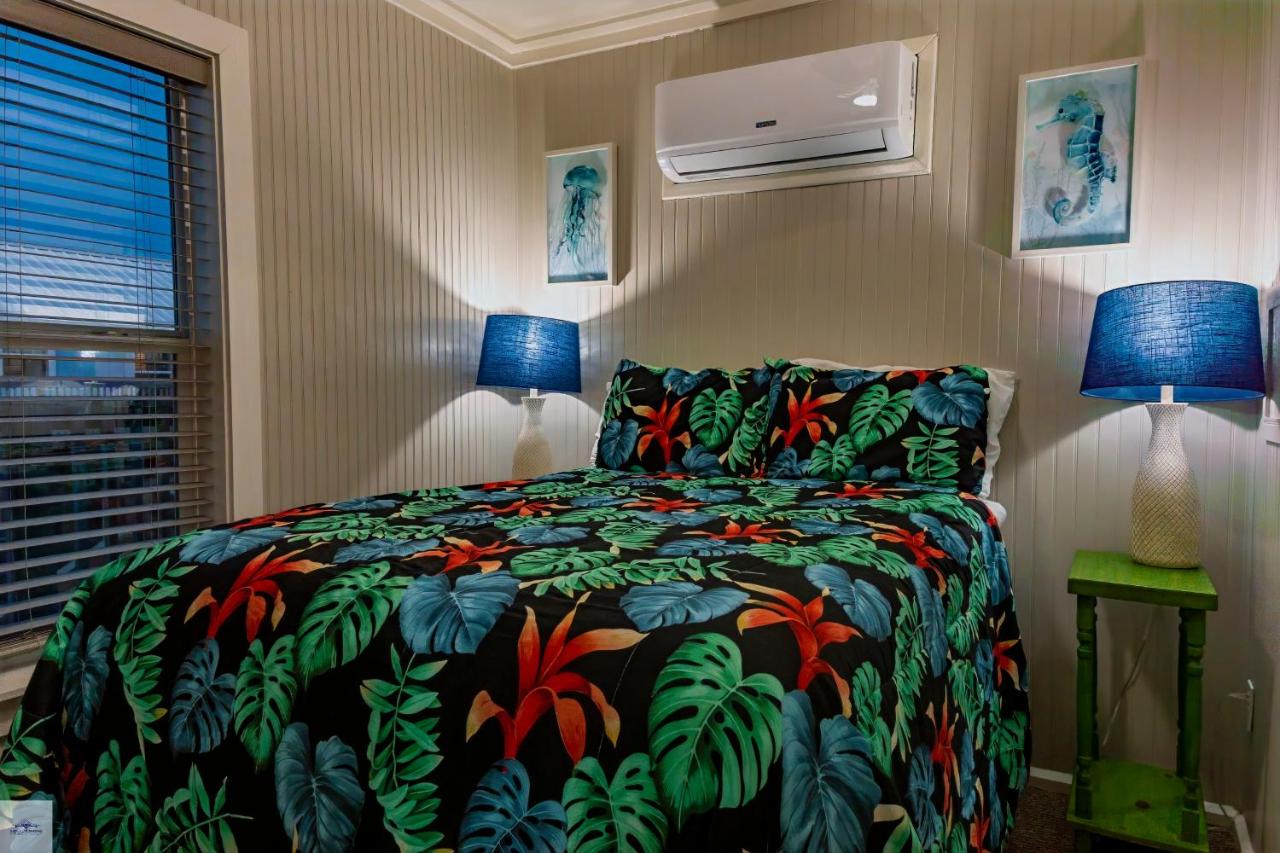  | Blue Dolphin Inn and Cottages