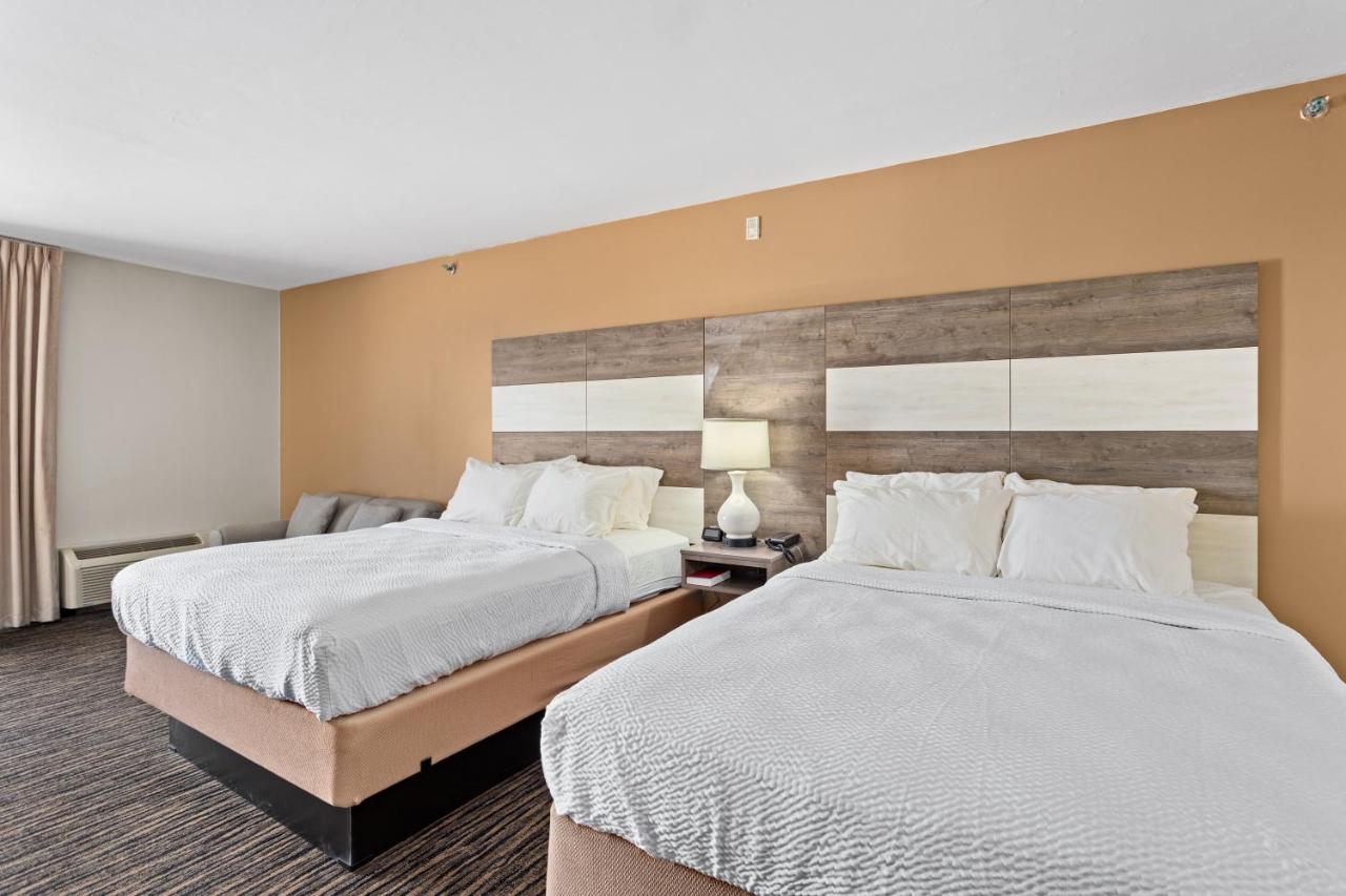  | Americana Motor Inn on Boardwalk