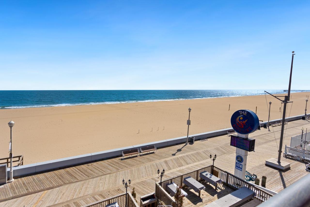 | Americana Motor Inn on Boardwalk