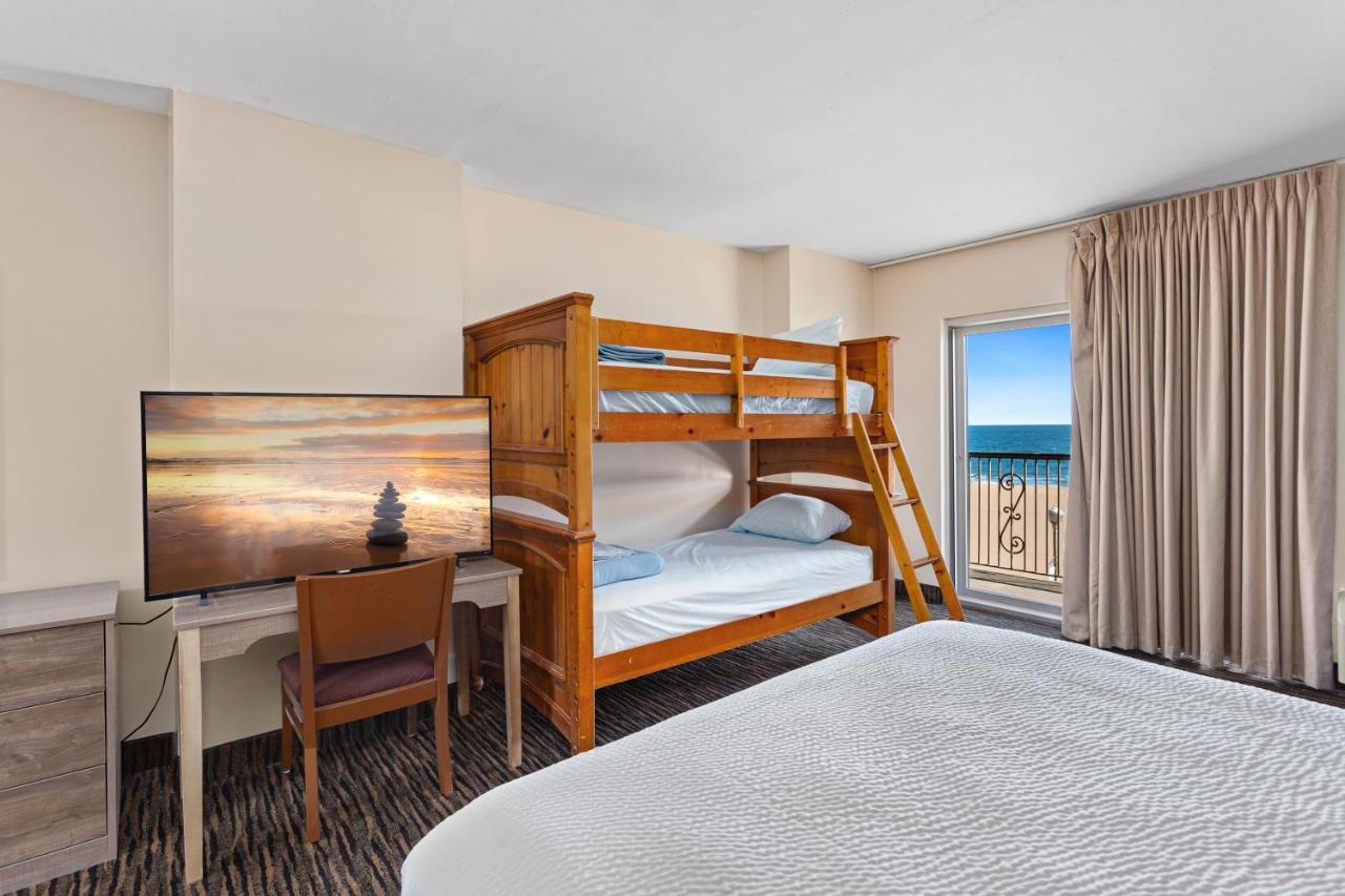 | Americana Motor Inn on Boardwalk