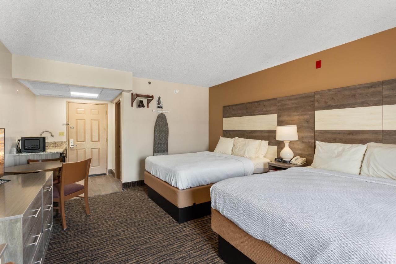 | Americana Motor Inn on Boardwalk