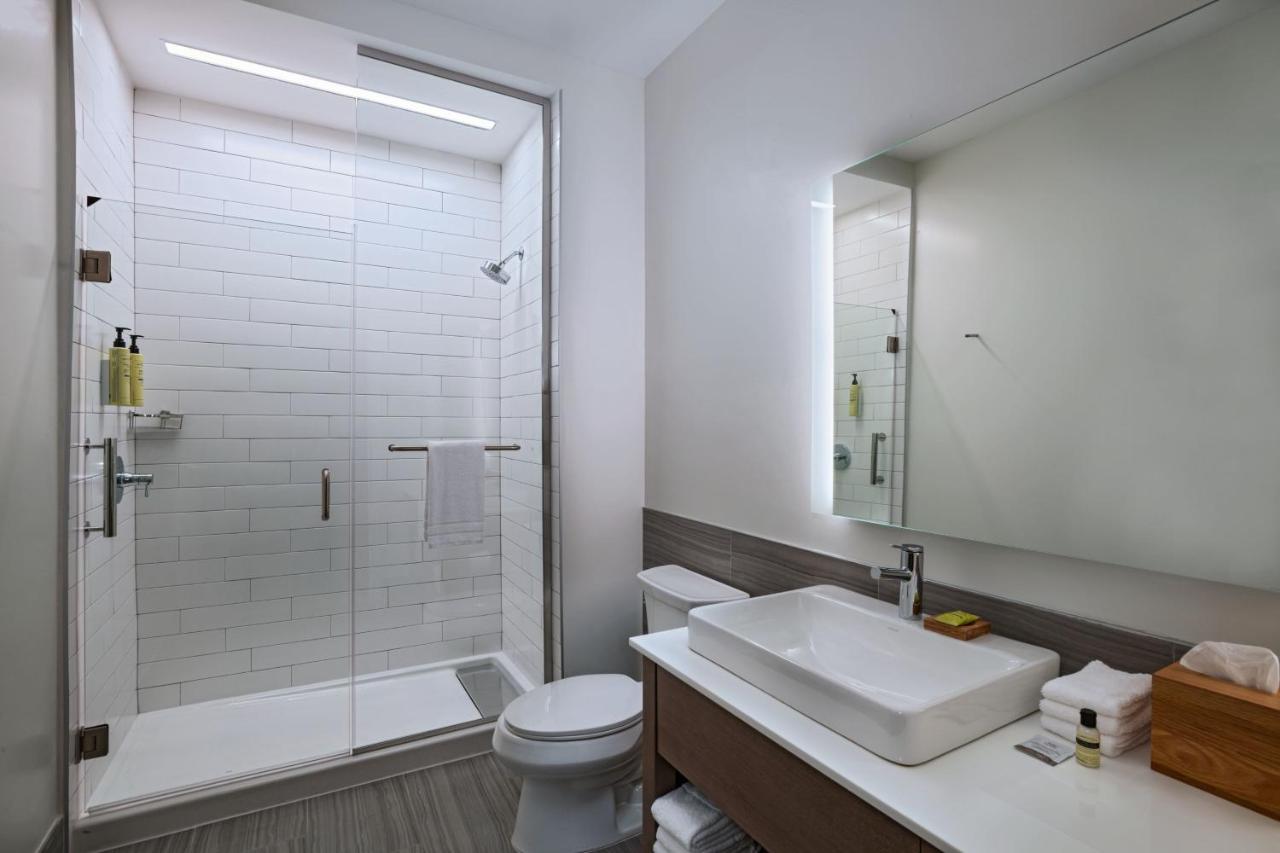 Standard King Room at Element by Marriott Waco